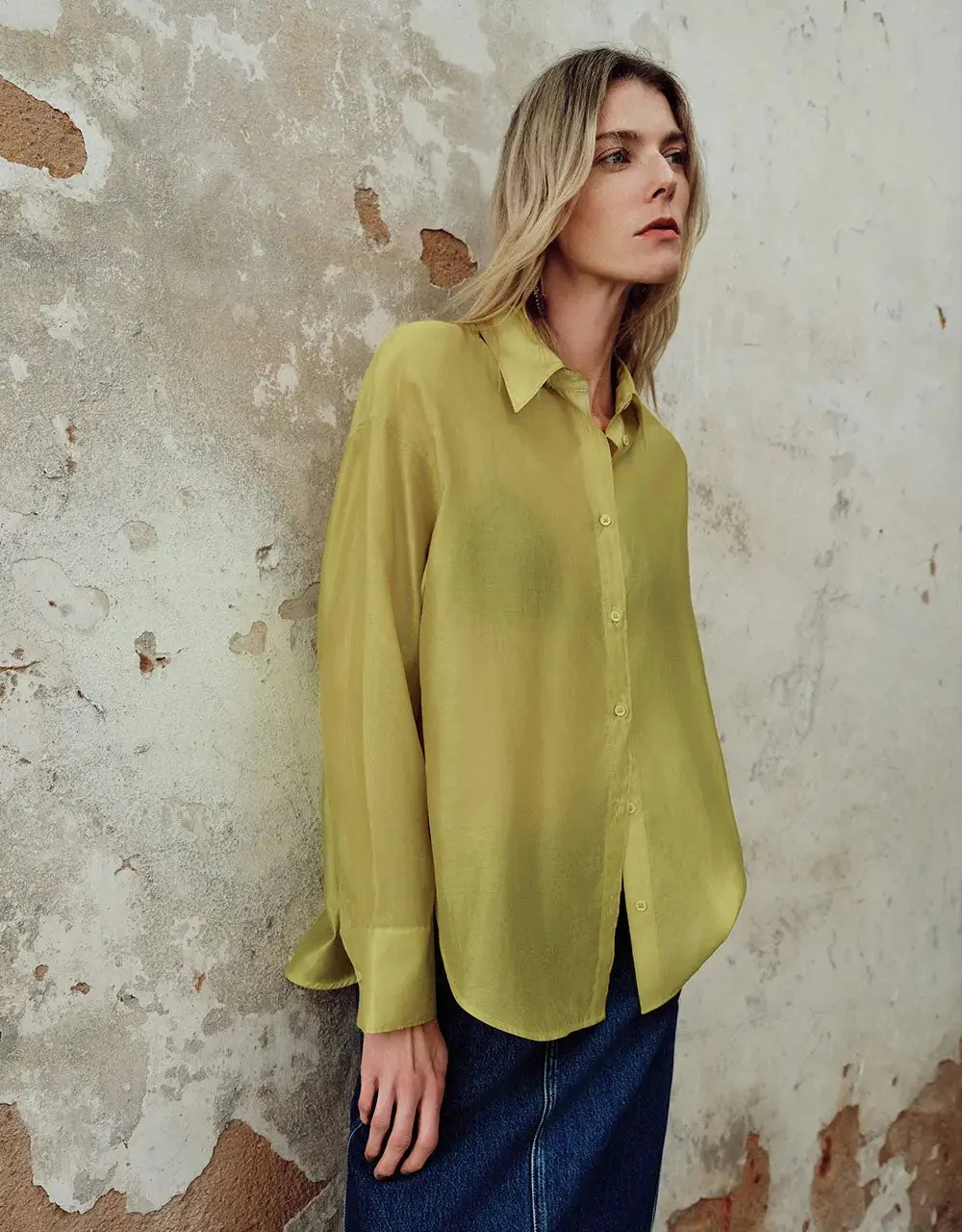 687-lyocell-button-up-with-straight-silhouette-shirt-27.webp Lyocell Button Up With Straight Silhouette Shirt