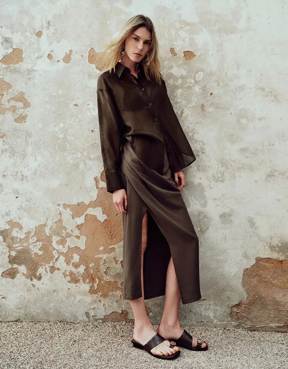 687-lyocell-button-up-with-straight-silhouette-shirt-7.webp Lyocell Button Up With Straight Silhouette Shirt