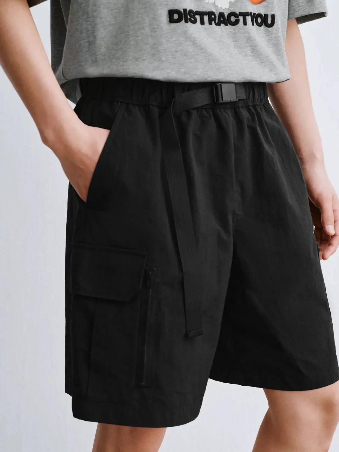 6898-buckled-flap-pocket-cargo-shorts-5.webp Buckled Flap Pocket Cargo Shorts