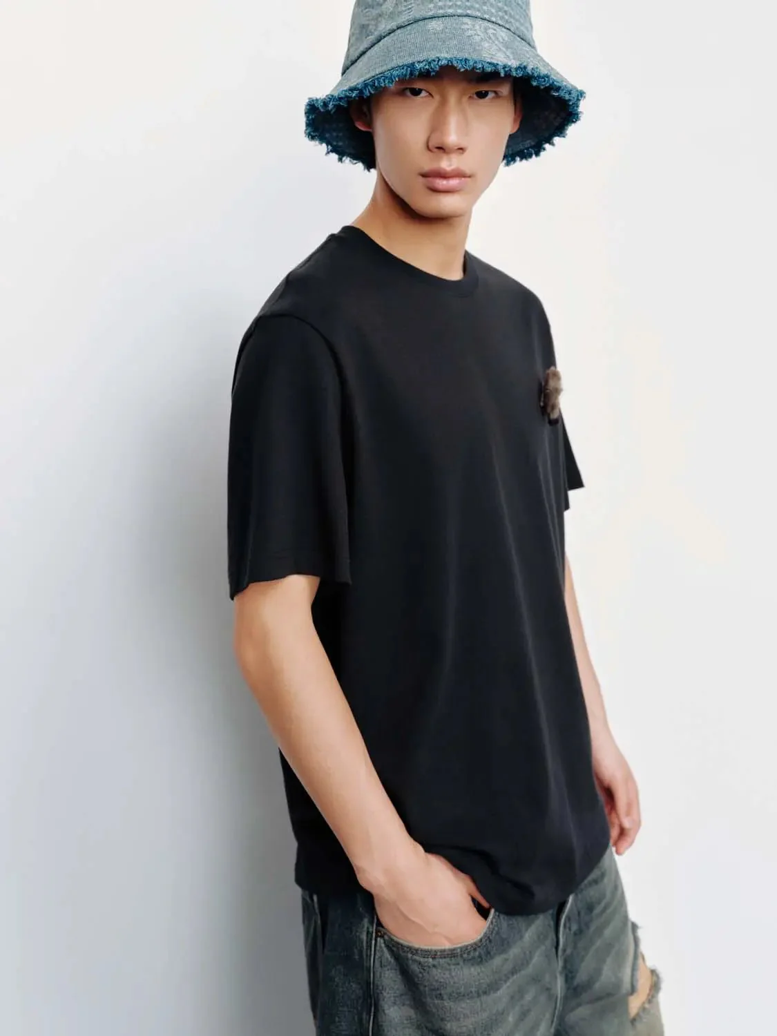 6933-embellished-plush-bear-patch-cotton-crew-neck-t-shirt-2.webp Embellished Plush Bear Patch Cotton Crew Neck T Shirt