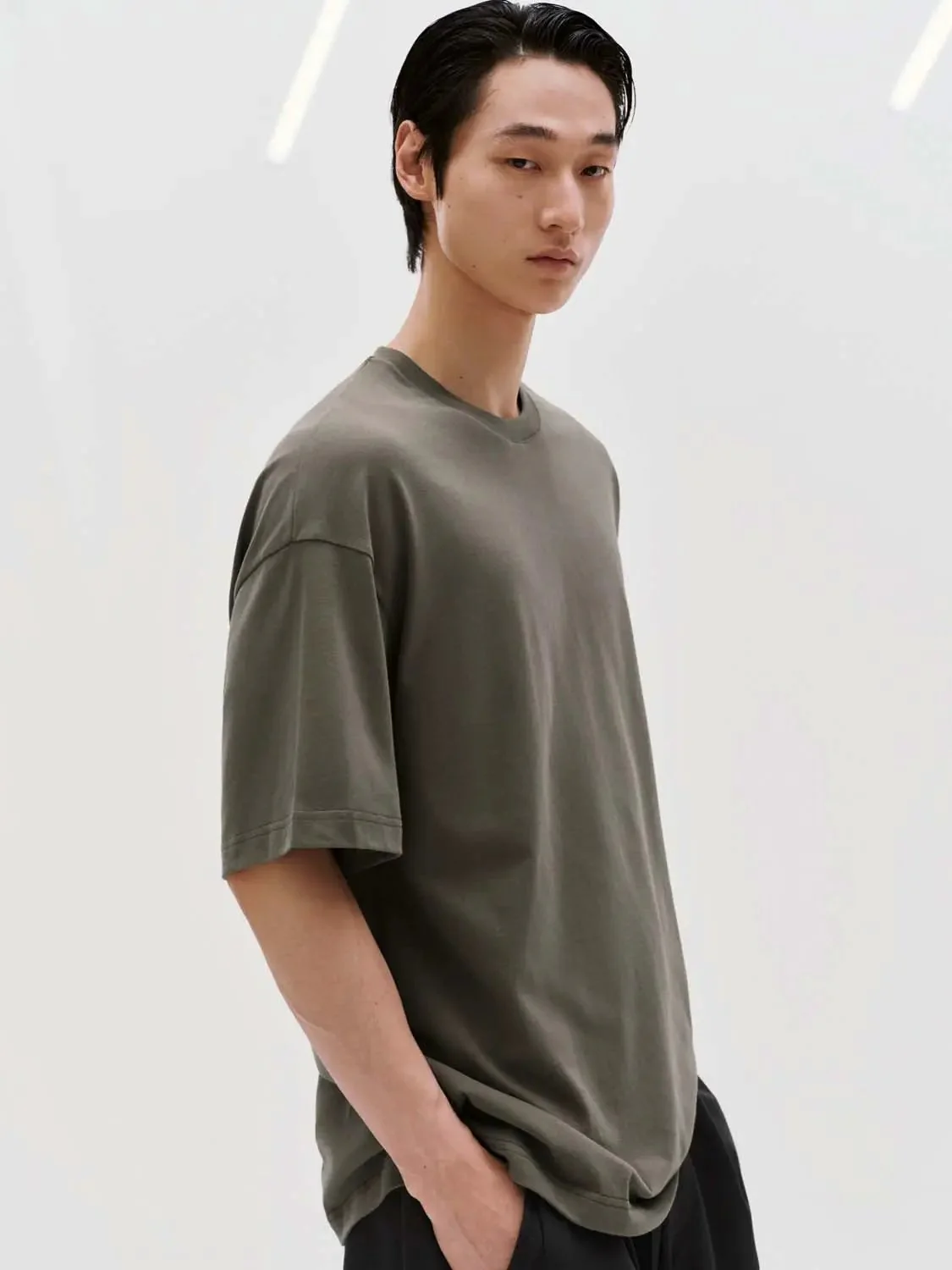 6954-premium-soft-cotton-classic-fit-crew-neck-t-shirt-10.webp Premium Soft Cotton Classic Fit Crew Neck T Shirt