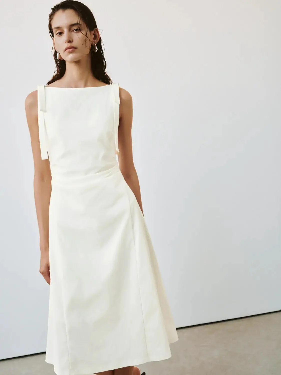 70-viscose-blend-sleeveless-nipped-waist-a-line-midi-dresses-5.webp Viscose Blend Sleeveless Nipped Waist A Line Midi Dresses