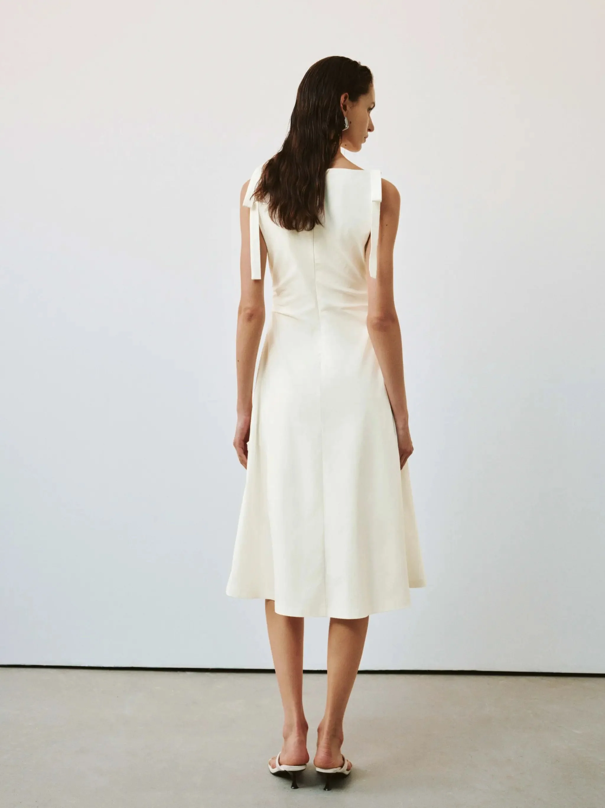70-viscose-blend-sleeveless-nipped-waist-a-line-midi-dresses-6.webp Viscose Blend Sleeveless Nipped Waist A Line Midi Dresses