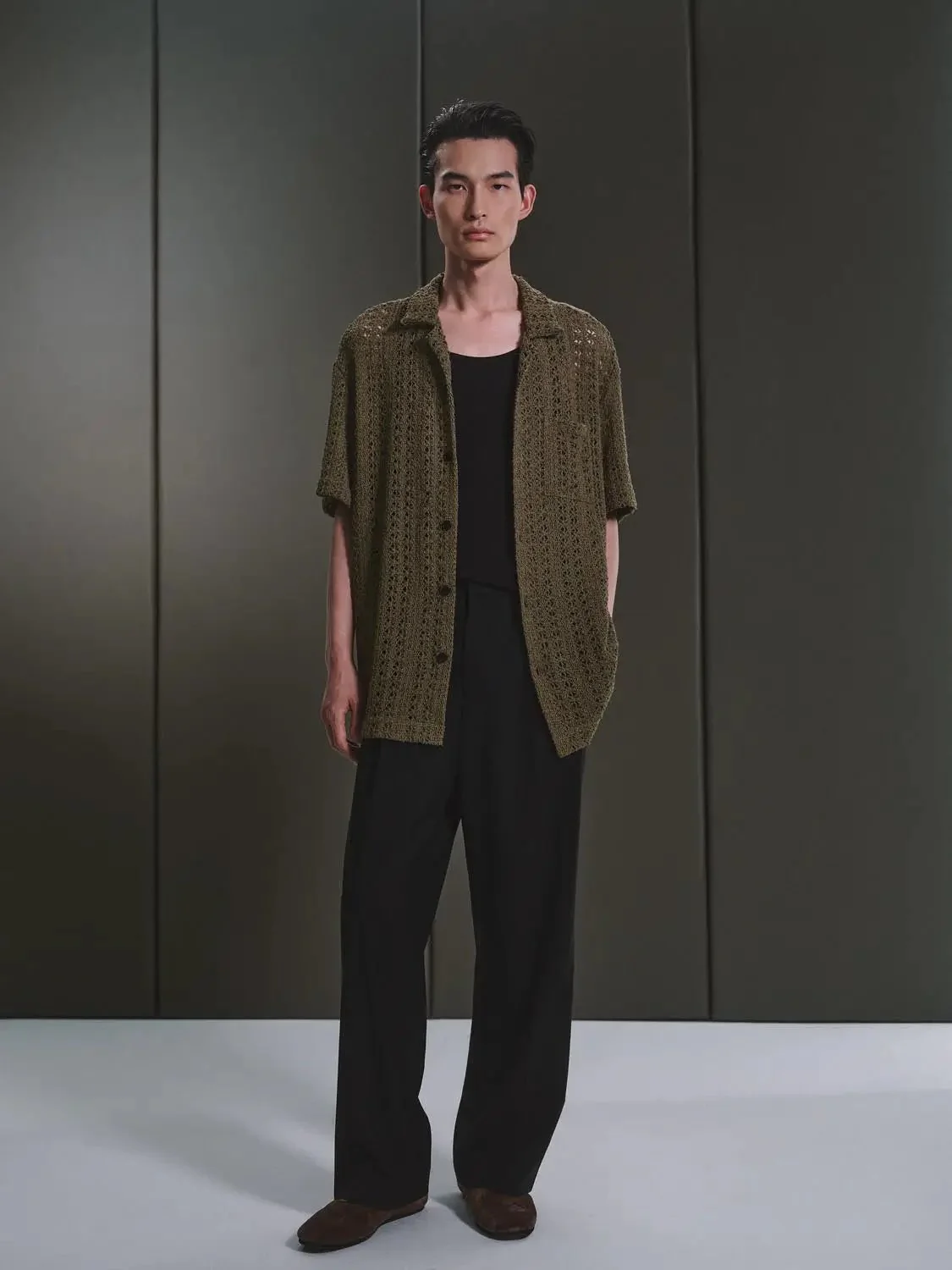 7004-short-sleeve-collared-open-knitted-shirts-4.webp Short Sleeve Collared Open Knitted Shirts