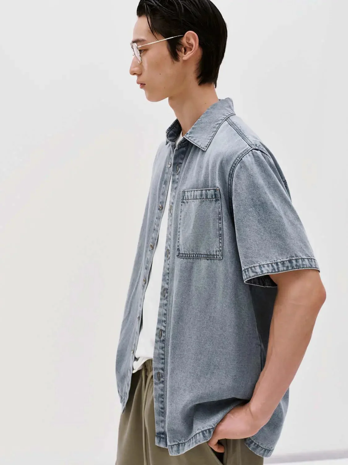 7023-patch-pocket-short-sleeve-denim-shirts-2.webp Patch Pocket Short Sleeve Denim Shirts