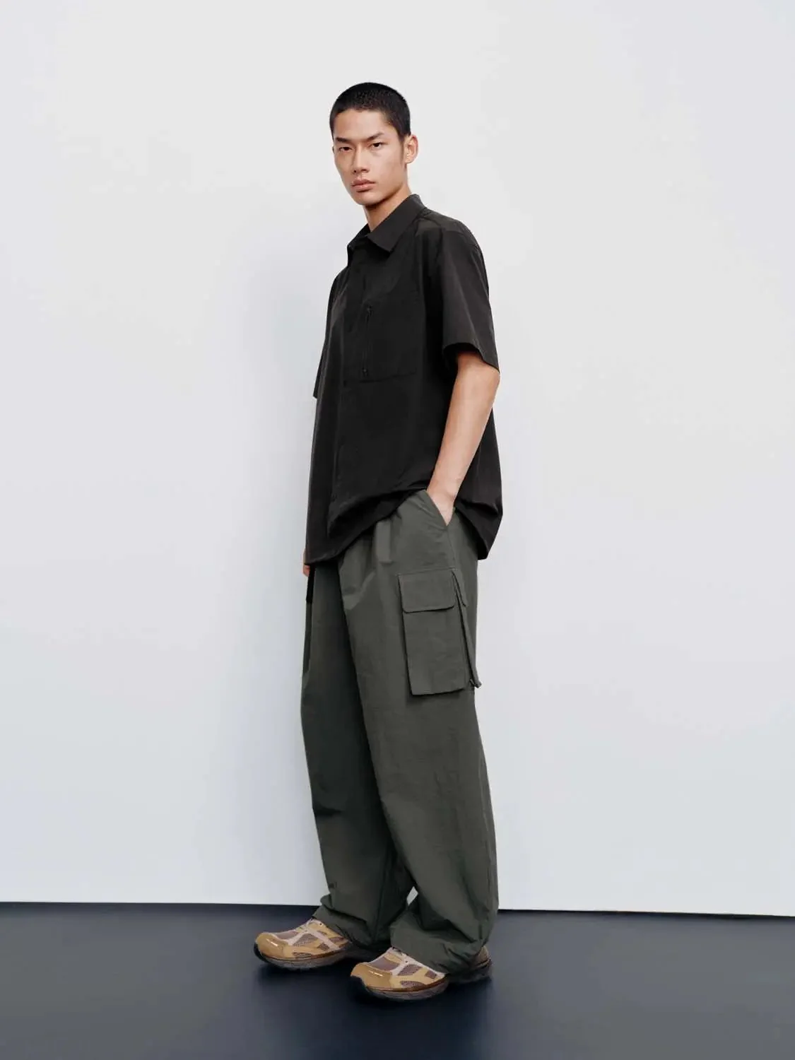 7028-flap-pocket-buckled-barrel-leg-pants-5.webp Flap Pocket Buckled Barrel Leg Pants