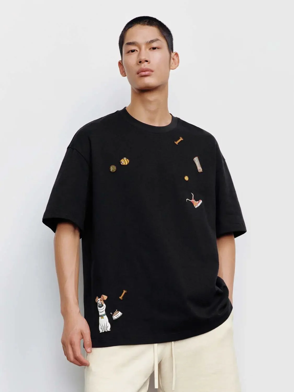 7046-embroidered-100-percent-cotton-motifs-t-shirt-1.webp Embroidered 100 Percent Cotton Motifs T Shirt