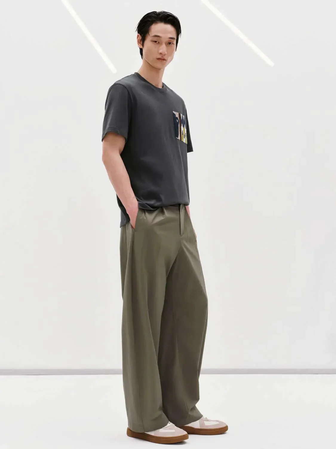 Pleat Detail Barrel Leg Pants