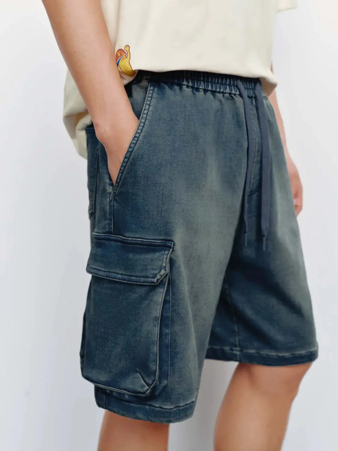 7065-drawstring-pull-on-flap-pocket-denim-shorts-7.webp Drawstring Pull On Flap Pocket Denim Shorts