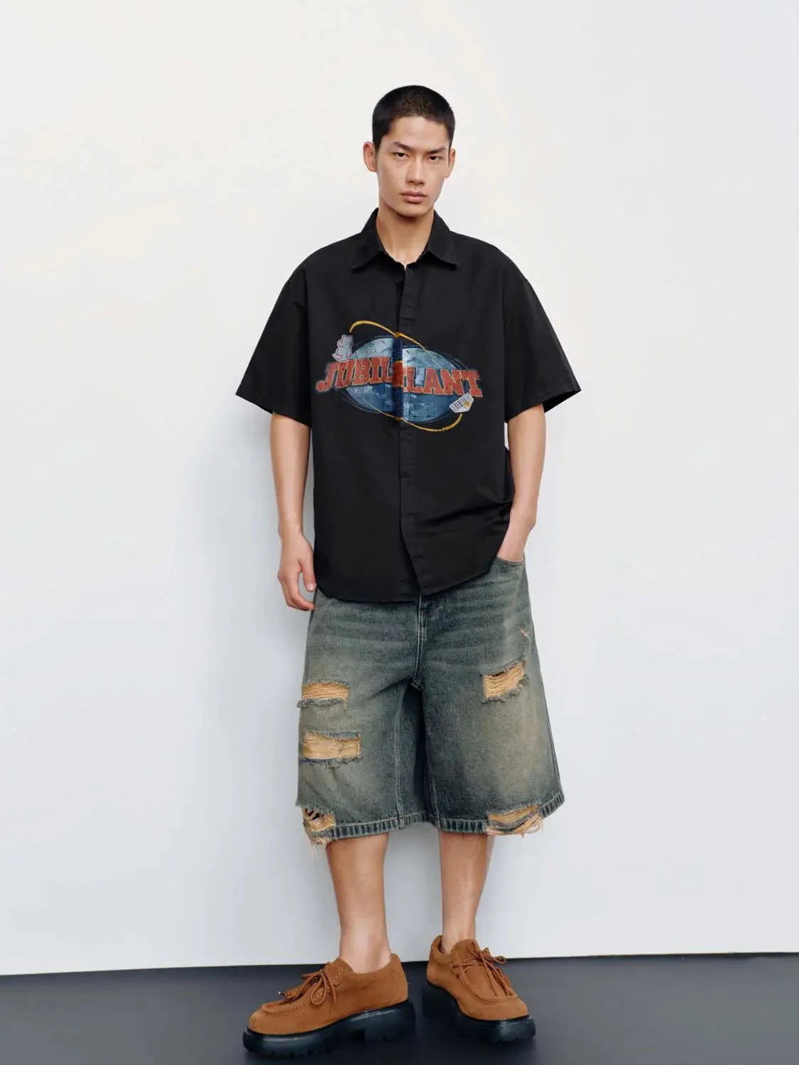 7071-printed-short-sleeve-shirts-5.webp Printed Short Sleeve Shirts
