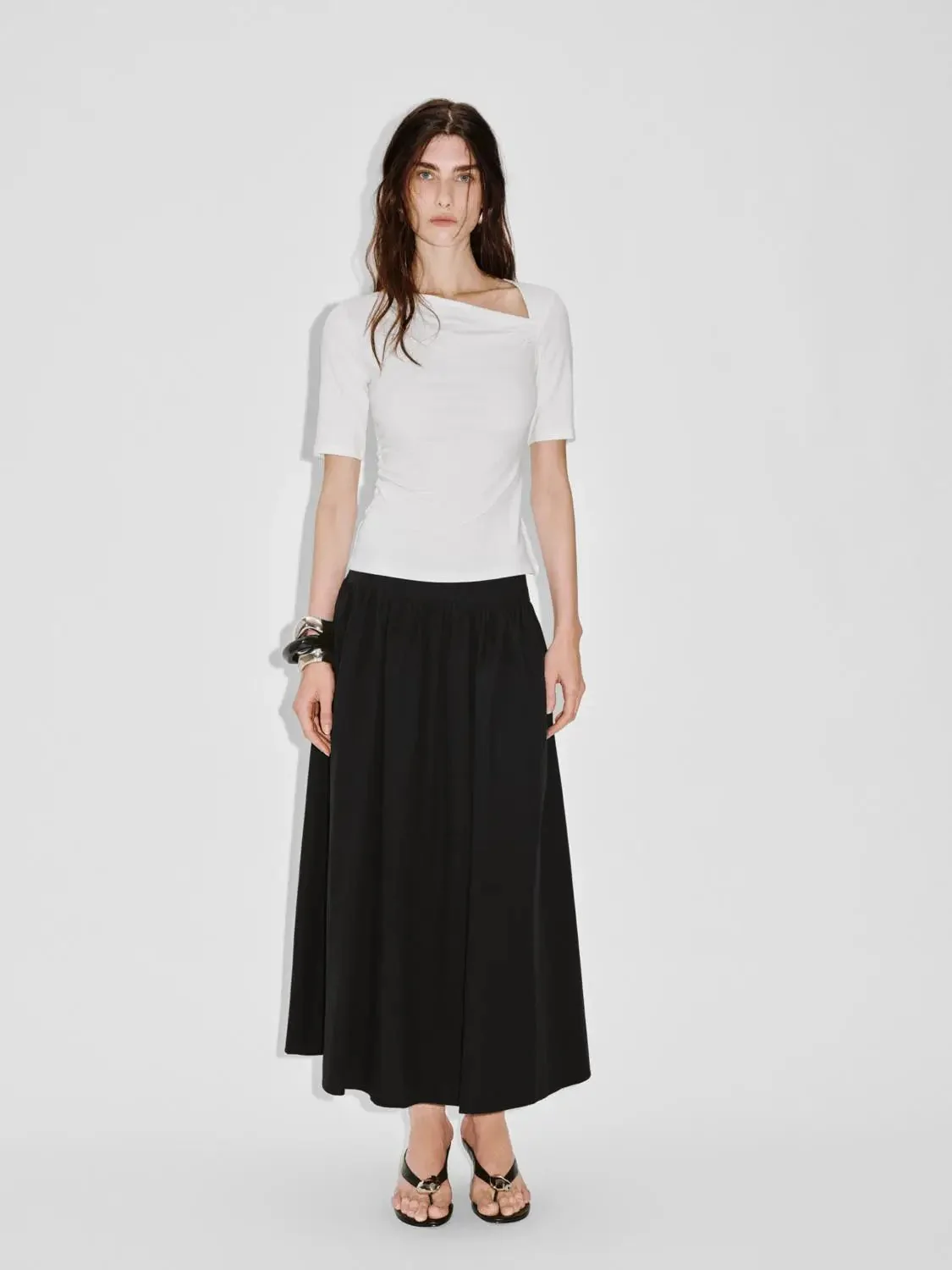 708-asymmetric-neck-ruched-viscose-cotton-t-shirt-21.webp Asymmetric Neck Ruched Viscose Cotton T Shirt