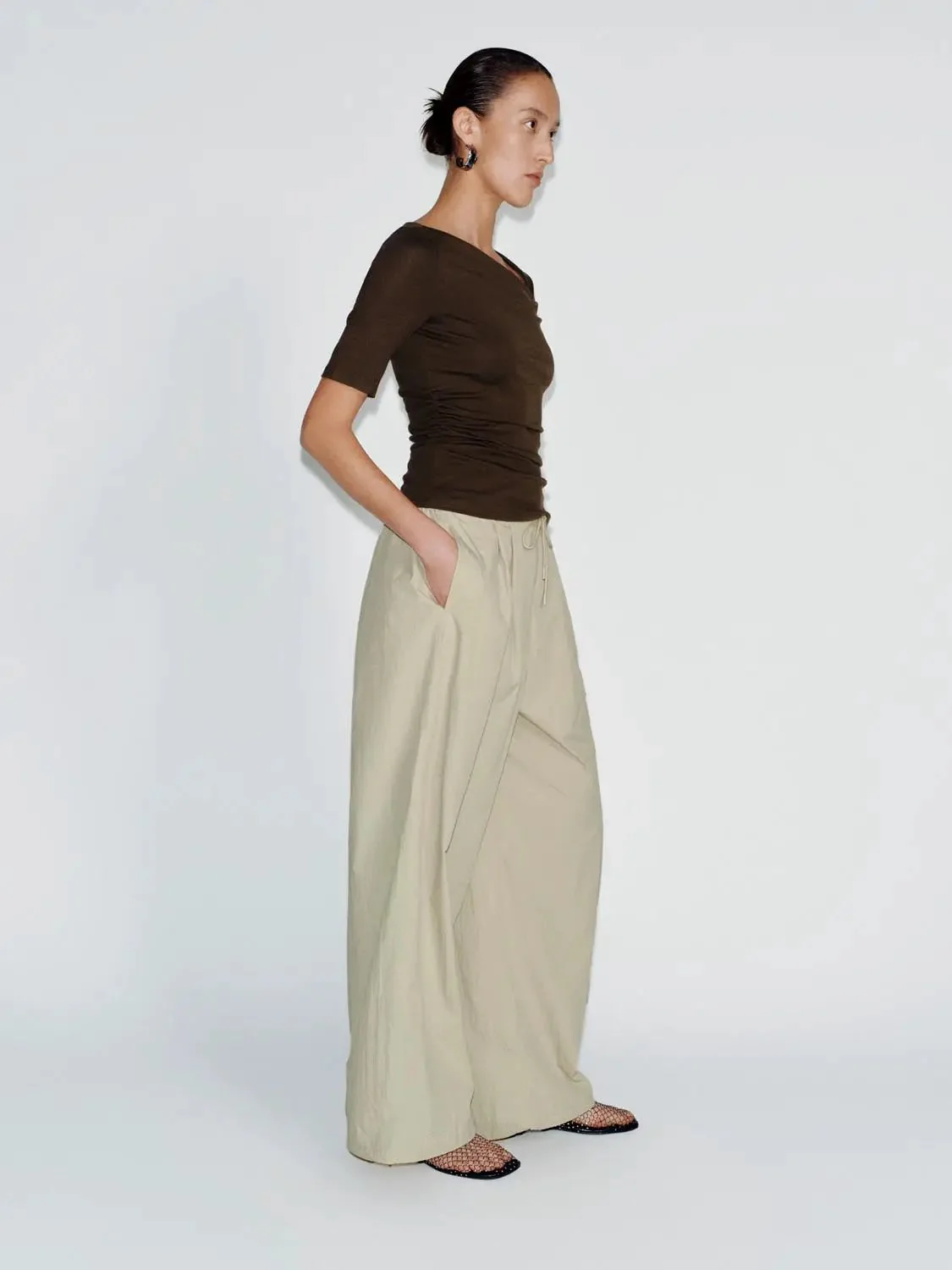 708-asymmetric-neck-ruched-viscose-cotton-t-shirt-29.webp Asymmetric Neck Ruched Viscose Cotton T Shirt