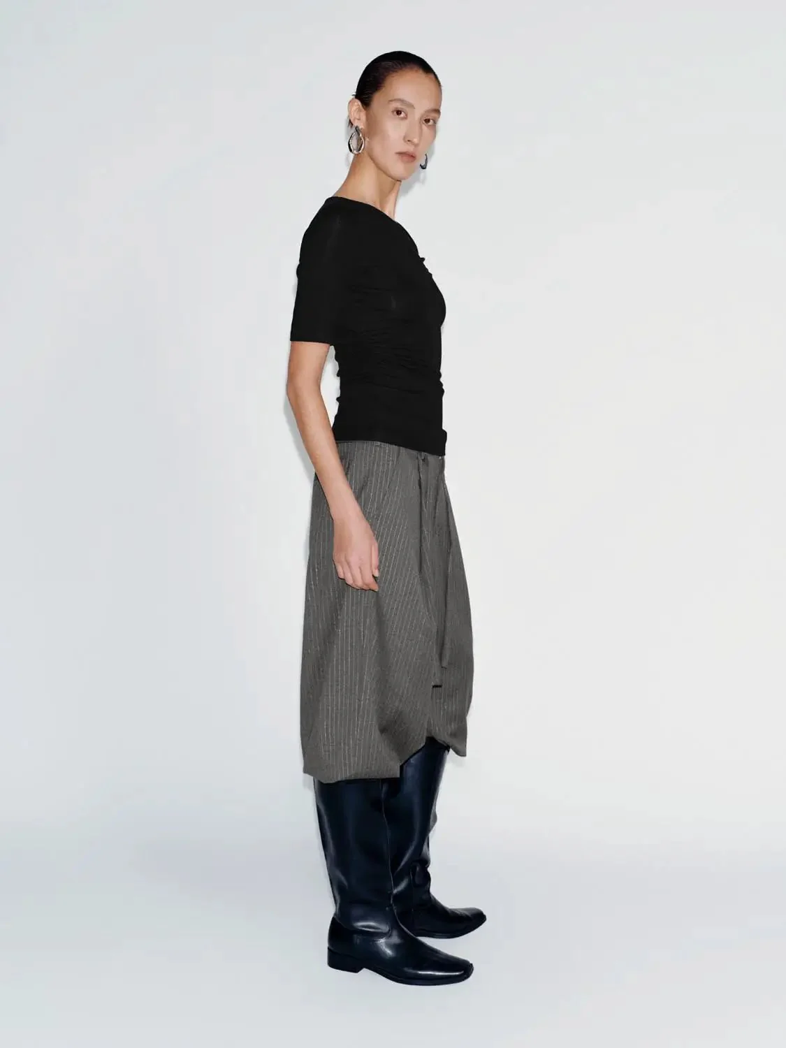 708-asymmetric-neck-ruched-viscose-cotton-t-shirt-5.webp Asymmetric Neck Ruched Viscose Cotton T Shirt