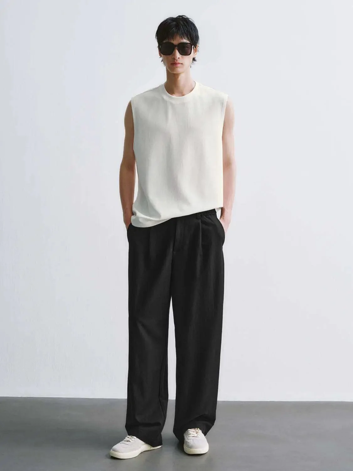 7093-cotton-blend-rib-knit-crew-neck-tank-top-12.webp Cotton Blend Rib Knit Crew Neck Tank Top