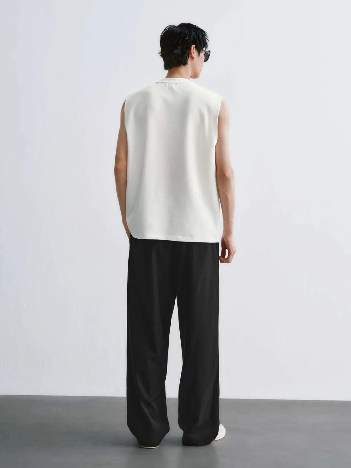 7093-cotton-blend-rib-knit-crew-neck-tank-top-14.webp Cotton Blend Rib Knit Crew Neck Tank Top