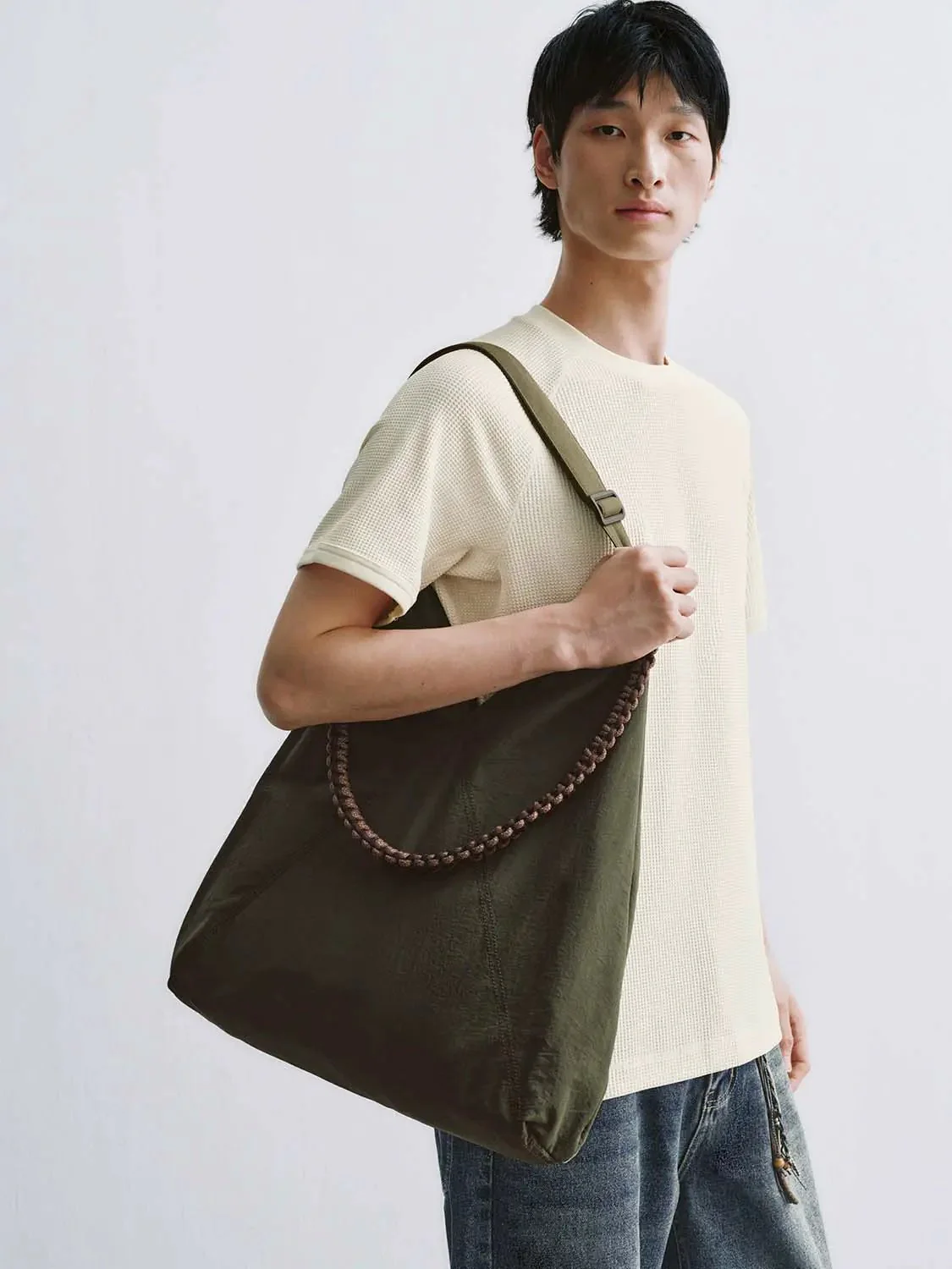 7120-oversize-shoulder-bags-8.webp Oversize Shoulder Bags