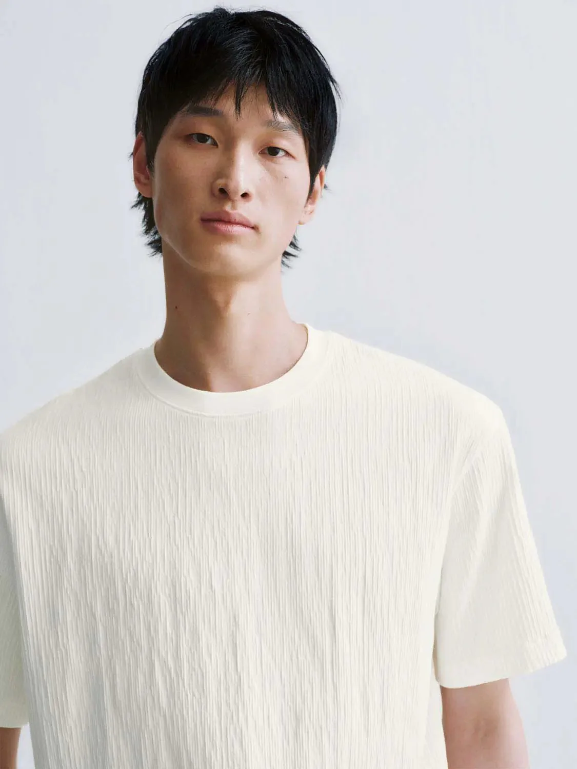 7123-minimalist-cotton-blend-crew-neck-everyday-t-shirts-11.webp Minimalist Cotton Blend Crew Neck Everyday T Shirts
