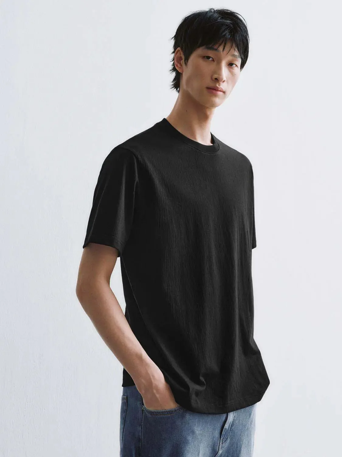 7123-minimalist-cotton-blend-crew-neck-everyday-t-shirts-2.webp Minimalist Cotton Blend Crew Neck Everyday T Shirts