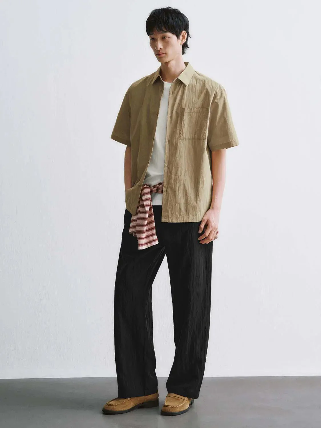 7139-short-sleeve-shirts-13.webp Short Sleeve Shirts