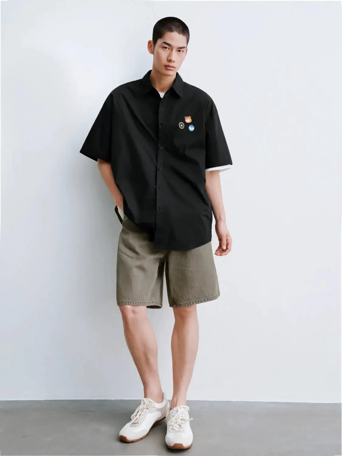7189-embroidered-short-sleeve-t-shirts-4.webp Embroidered Short Sleeve T-Shirts
