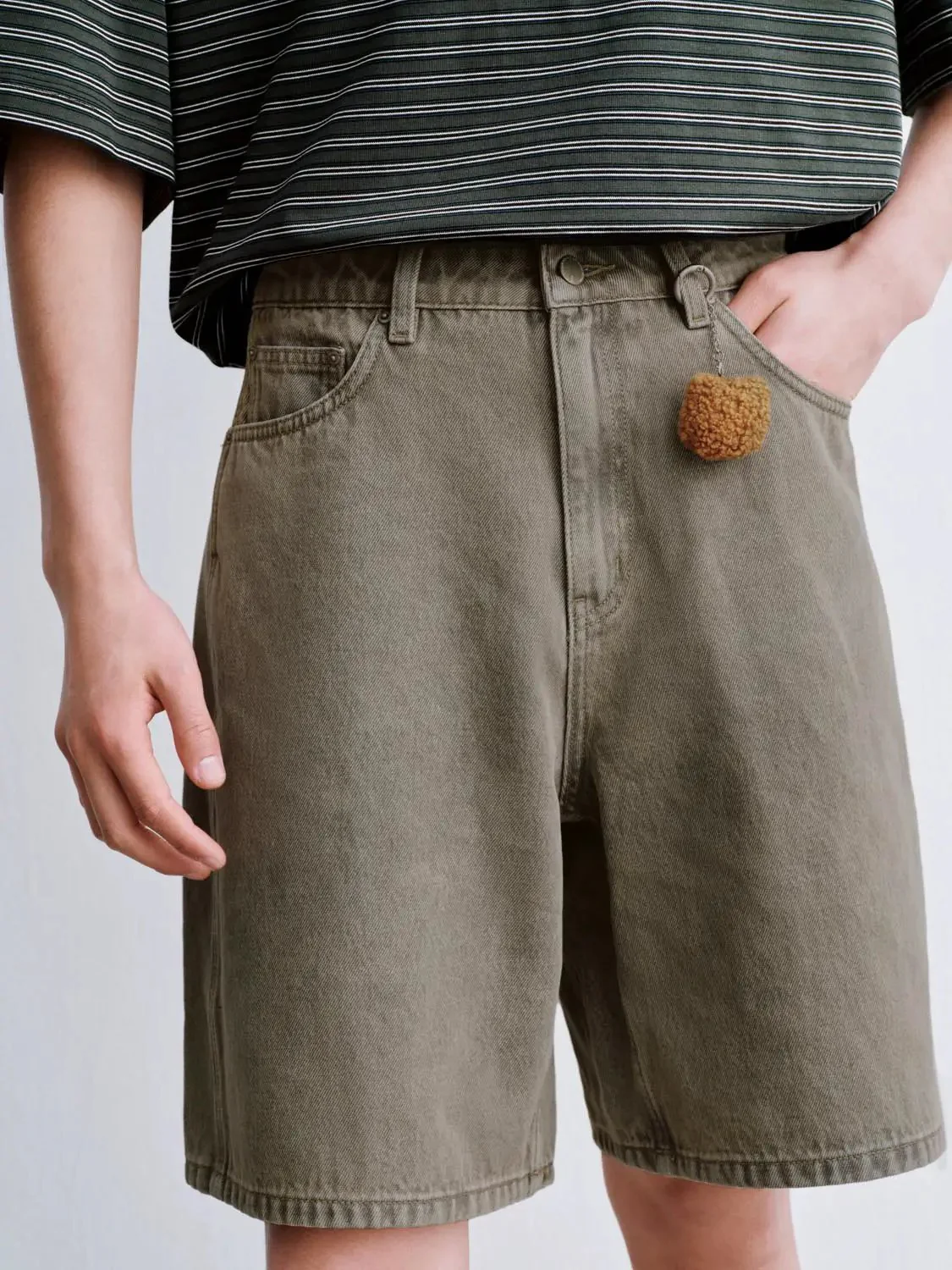 7199-washed-denim-shorts-5.webp Washed Denim Shorts