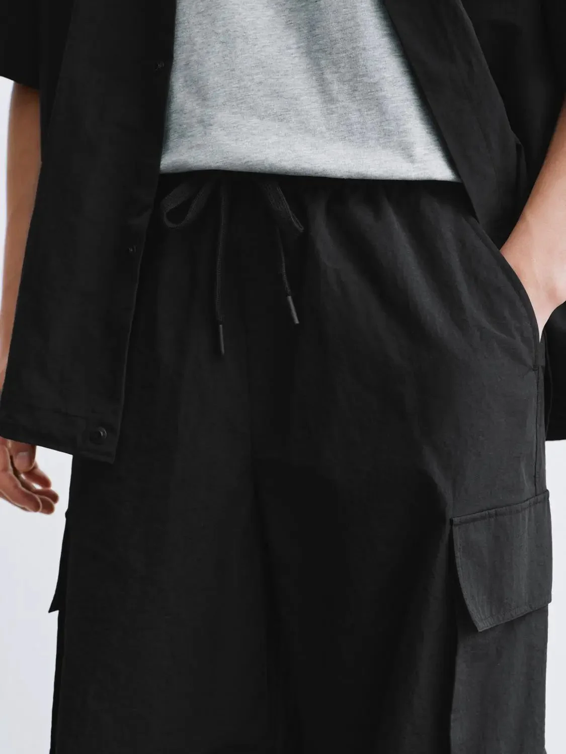 7224-flap-pocket-drawstring-straight-leg-cargo-pants-13.webp Flap Pocket Drawstring Straight Leg Cargo Pants