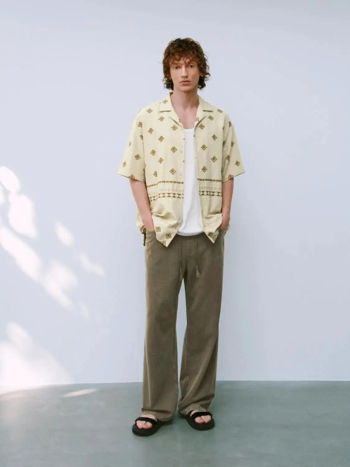 7296-printed-short-sleeve-shirts-4.webp Printed Short Sleeve Shirts
