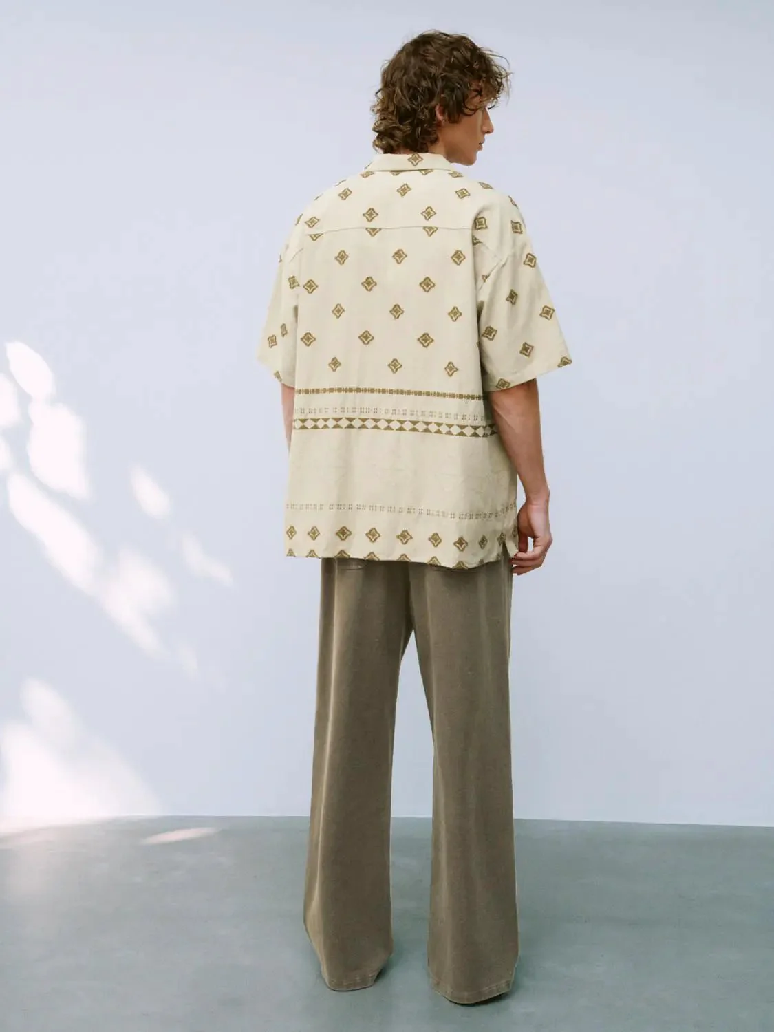 7296-printed-short-sleeve-shirts-6.webp Printed Short Sleeve Shirts