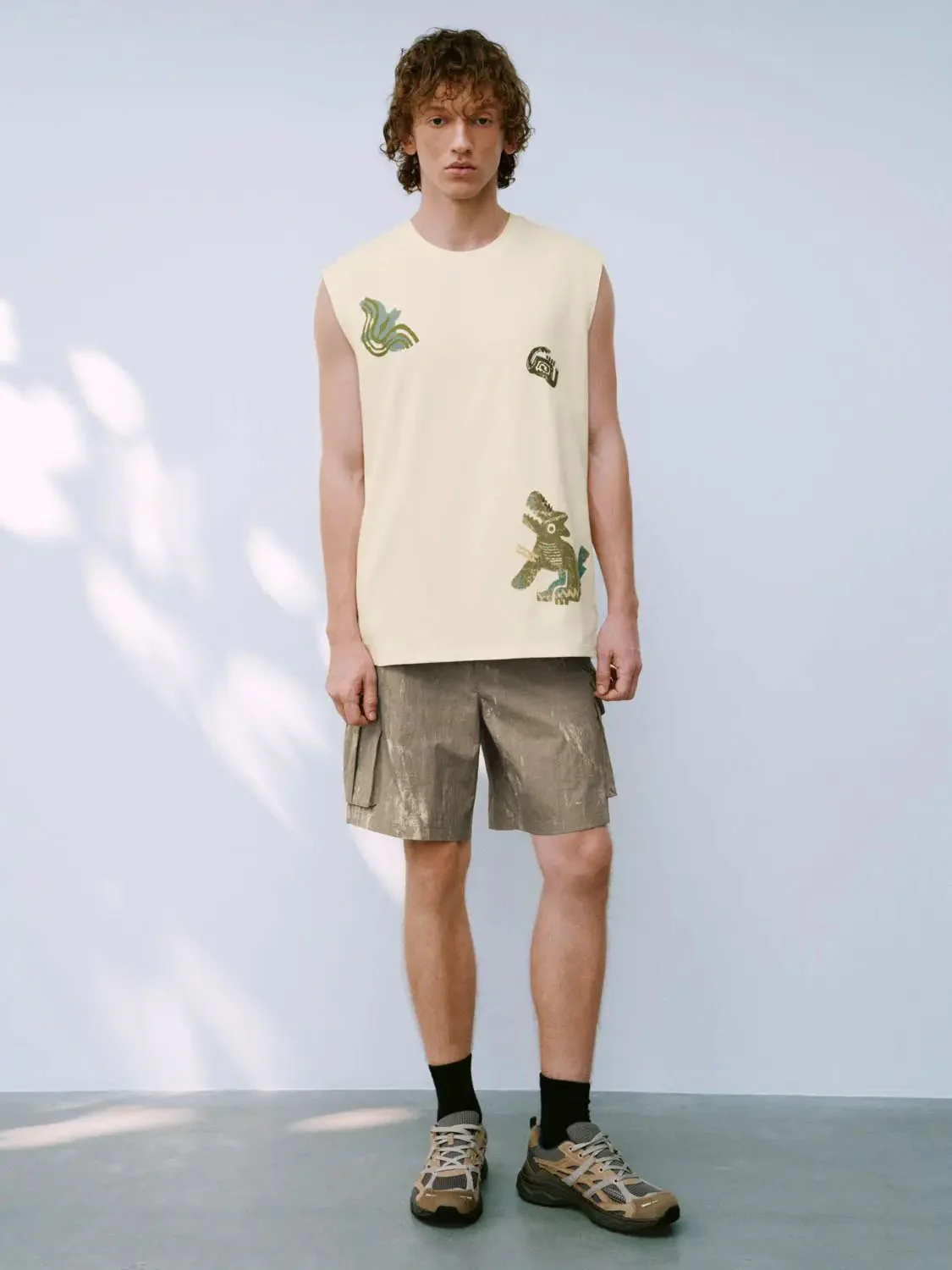 7313-cotton-printed-with-dinosaur-motif-tank-top-4.webp Cotton Printed With Dinosaur Motif Tank Top