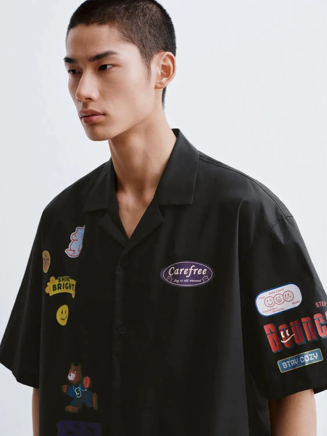 7334-printed-short-sleeve-shirts-3.webp Printed Short Sleeve Shirts