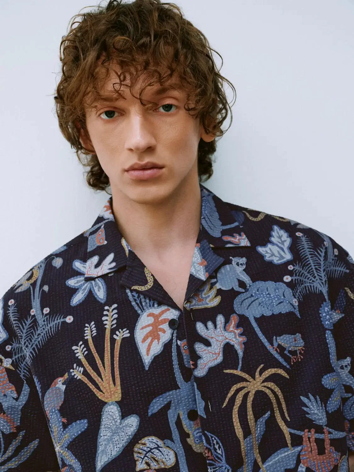 7339-printed-short-sleeve-shirts-3.webp Printed Short Sleeve Shirts