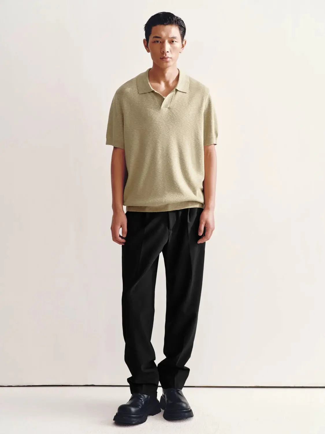 7351-polo-neck-short-sleeve-knitted-t-shirts-4.webp Polo Neck Short Sleeve Knitted T-Shirts