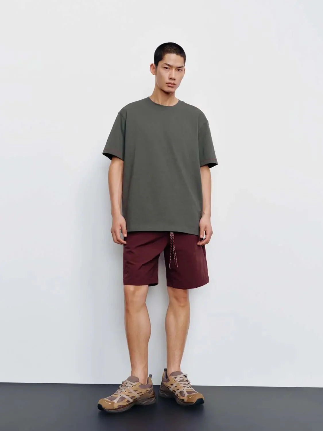 7357-contrast-stitch-crew-neck-cotton-t-shirt-20.webp Contrast Stitch Crew Neck Cotton T Shirt