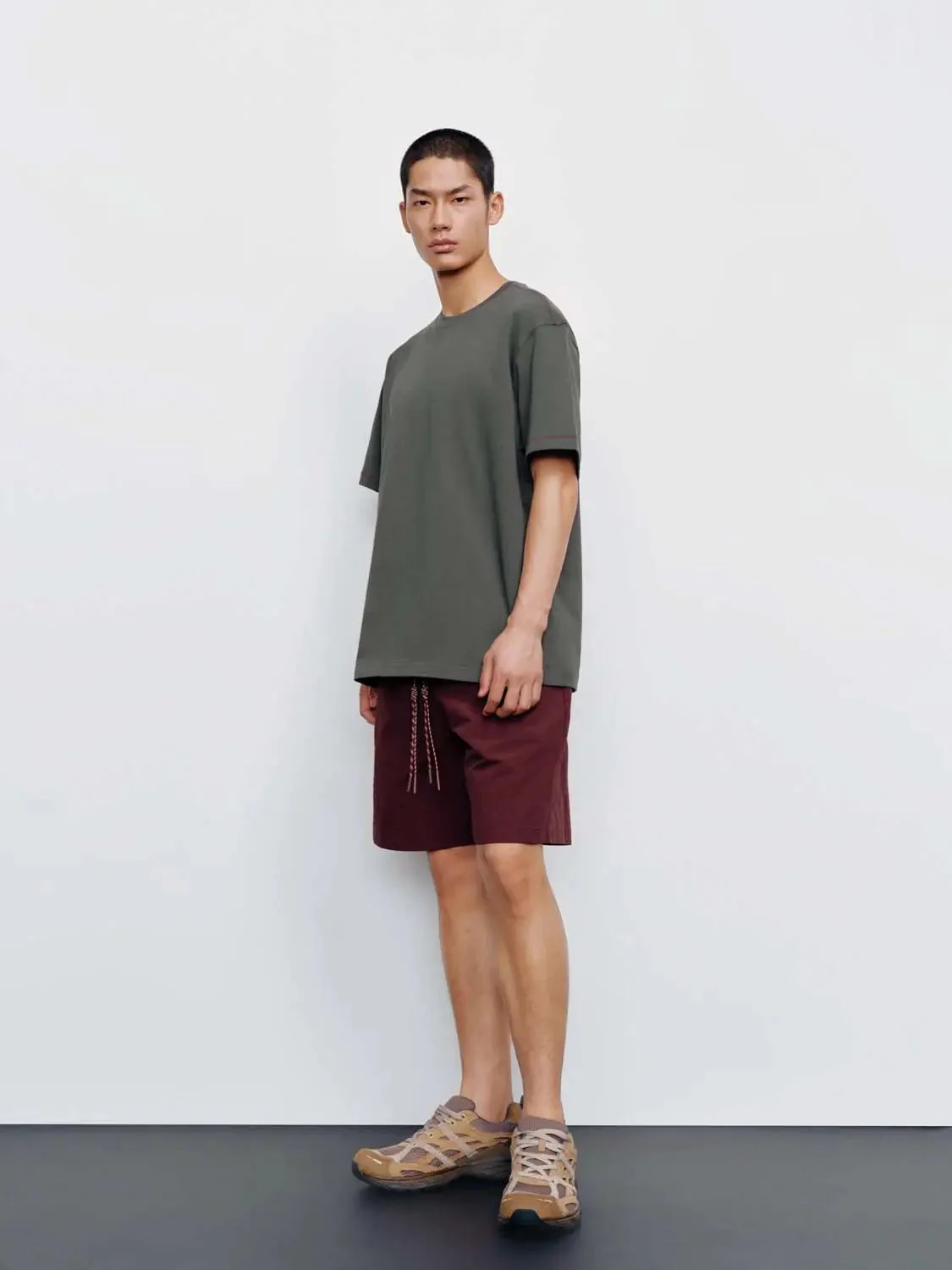 7357-contrast-stitch-crew-neck-cotton-t-shirt-21.webp Contrast Stitch Crew Neck Cotton T Shirt