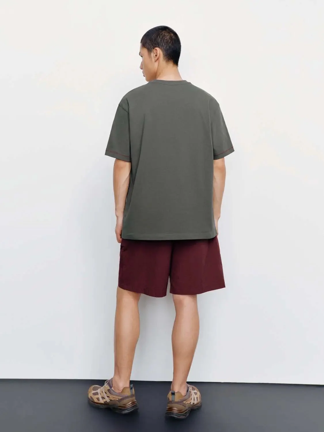 7357-contrast-stitch-crew-neck-cotton-t-shirt-22.webp Contrast Stitch Crew Neck Cotton T Shirt