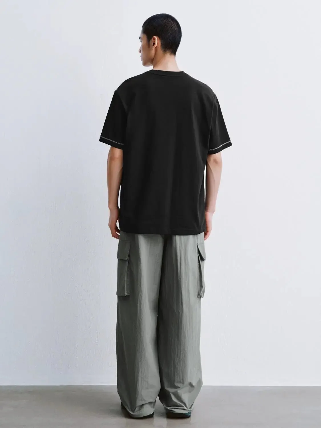 7357-contrast-stitch-crew-neck-cotton-t-shirt-6.webp Contrast Stitch Crew Neck Cotton T Shirt
