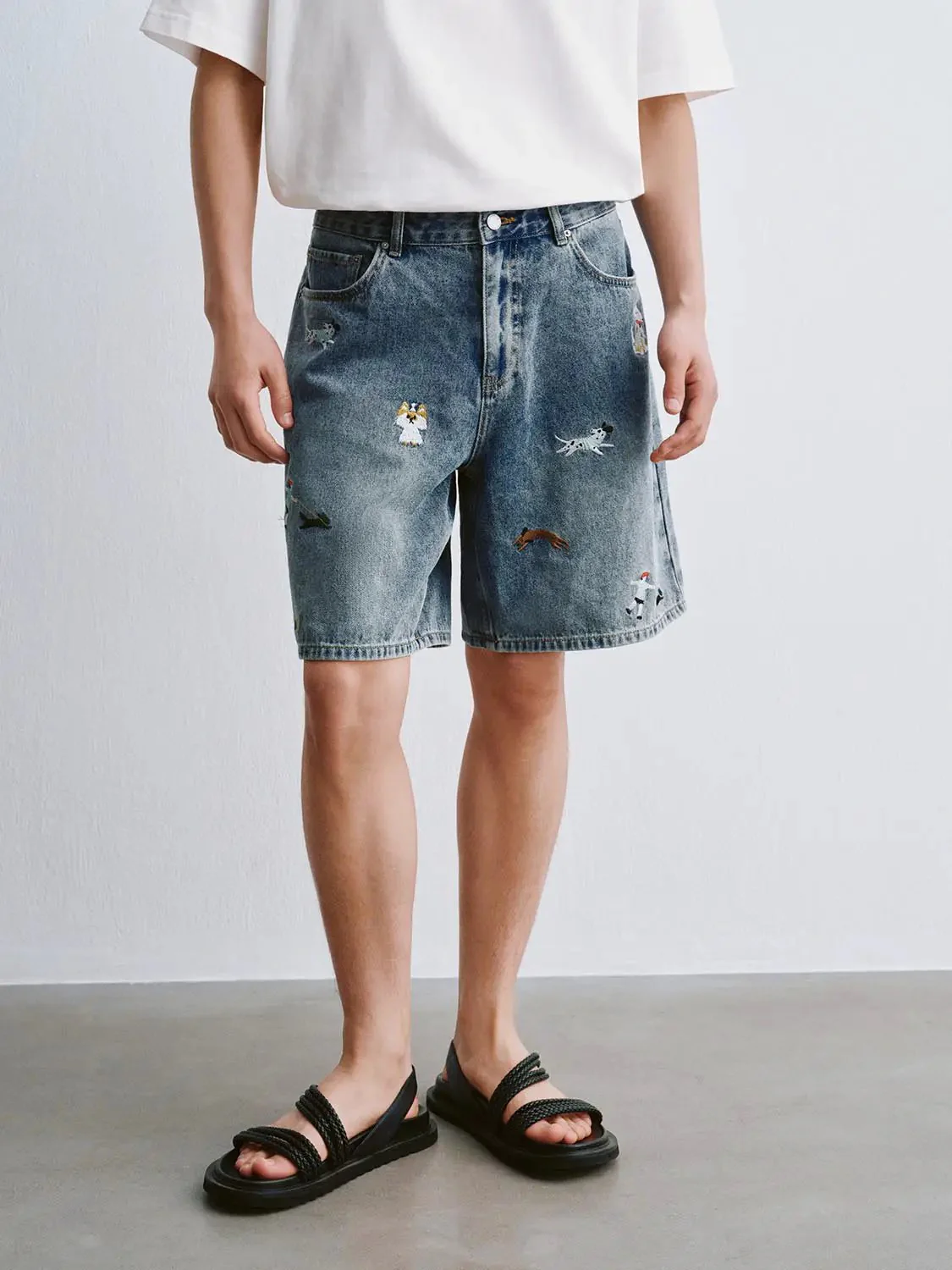 7373-embroidered-denim-shorts-9.webp Embroidered Denim Shorts