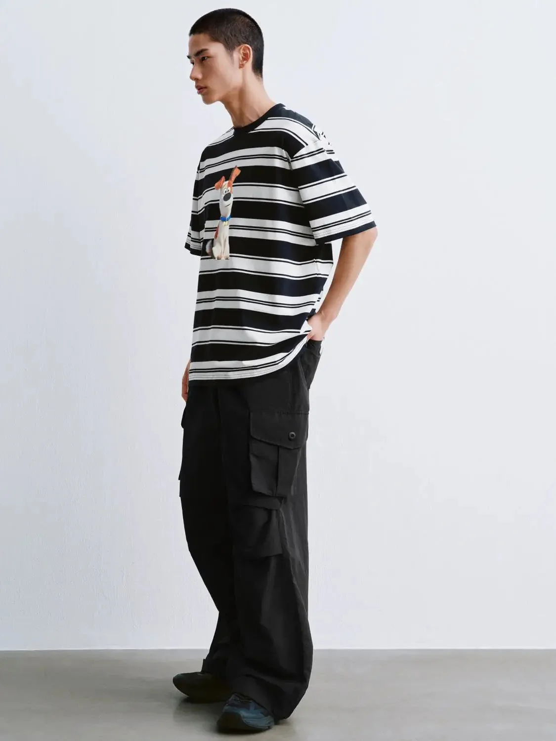 7390-cotton-printed-contrast-striped-dog-graphic-t-shirt-5.webp Cotton Printed Contrast Striped Dog Graphic T Shirt