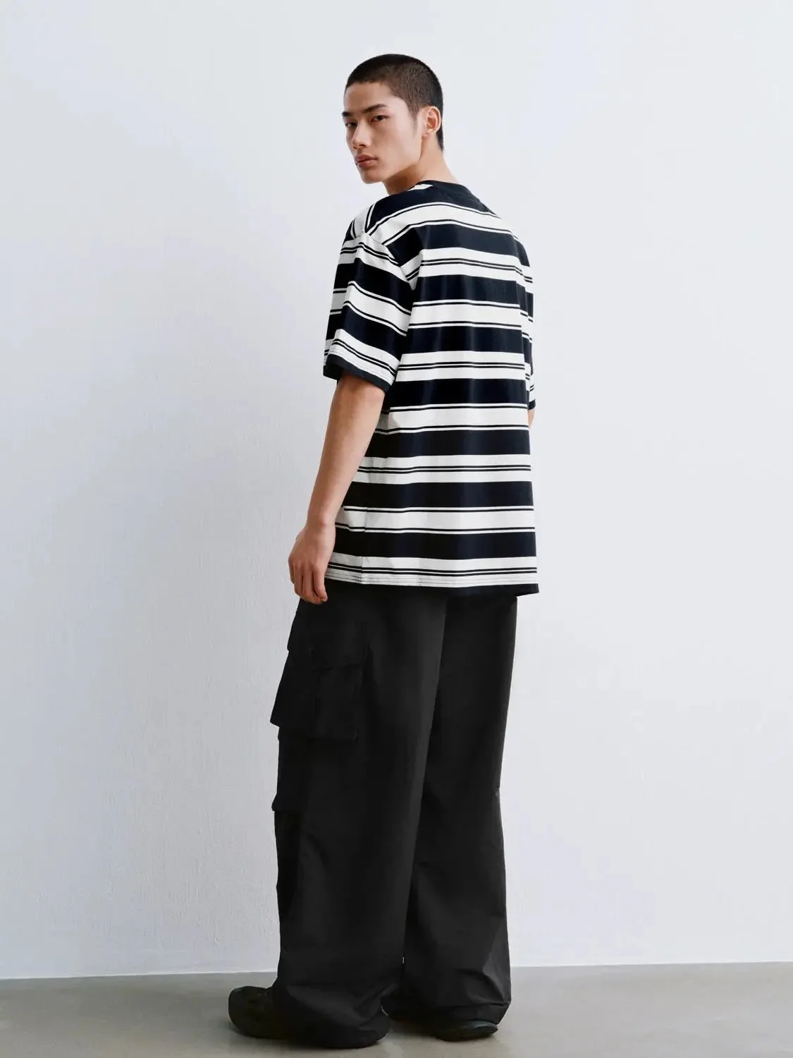 7390-cotton-printed-contrast-striped-dog-graphic-t-shirt-6.webp Cotton Printed Contrast Striped Dog Graphic T Shirt