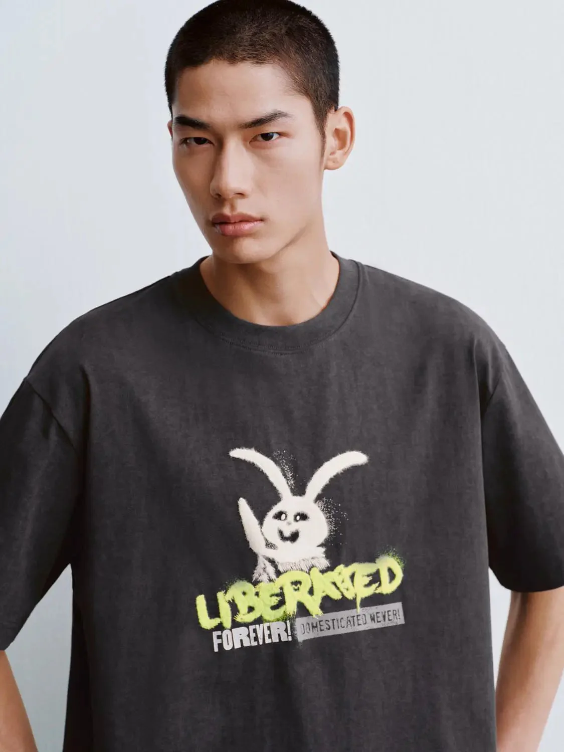 7396-cotton-blend-graphic-bunny-print-crew-neck-t-shirt-3.webp Cotton Blend Graphic Bunny Print Crew Neck T Shirt