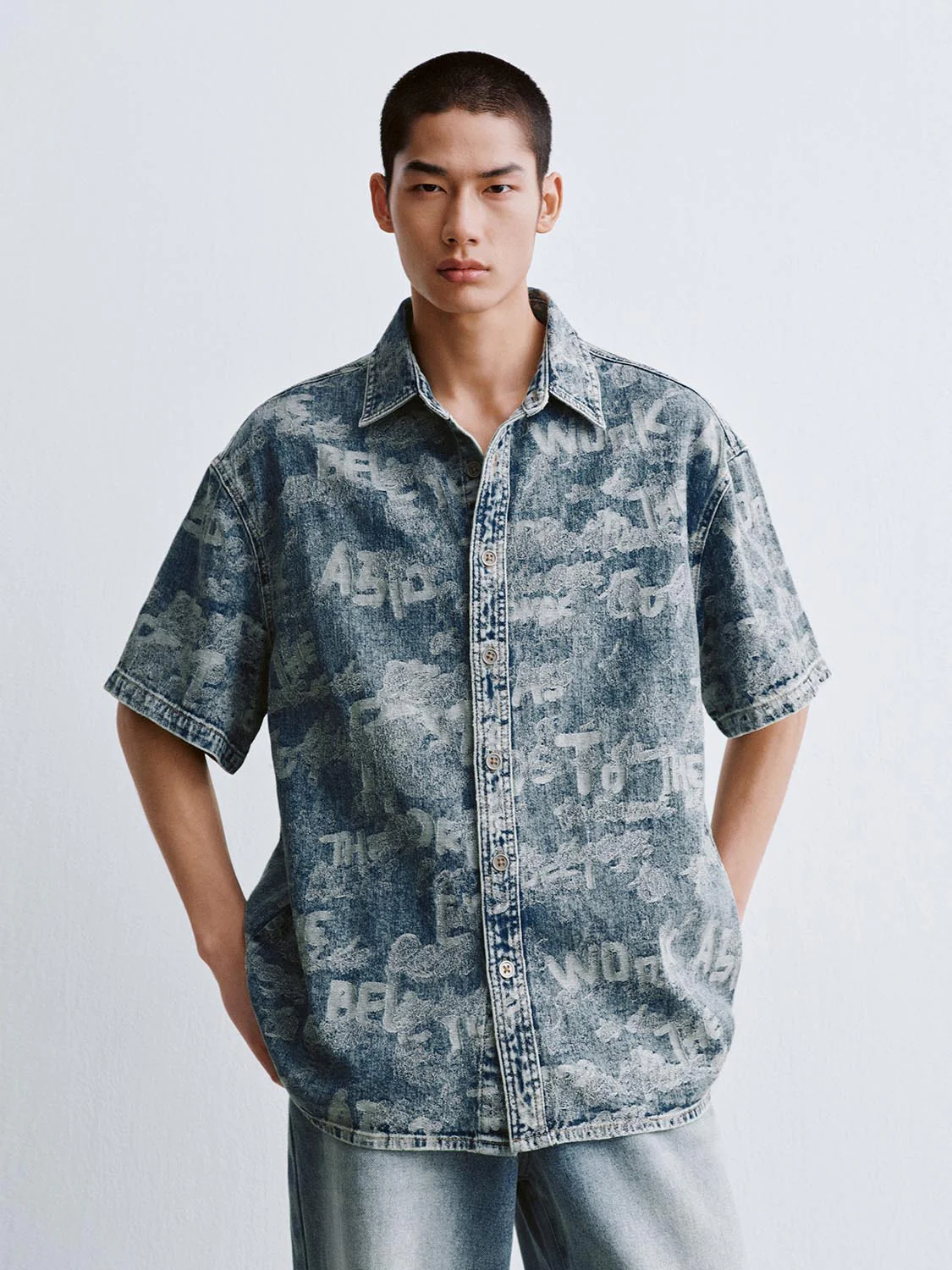 7418-printed-short-sleeve-denim-shirts-9.webp Printed Short Sleeve Denim Shirts