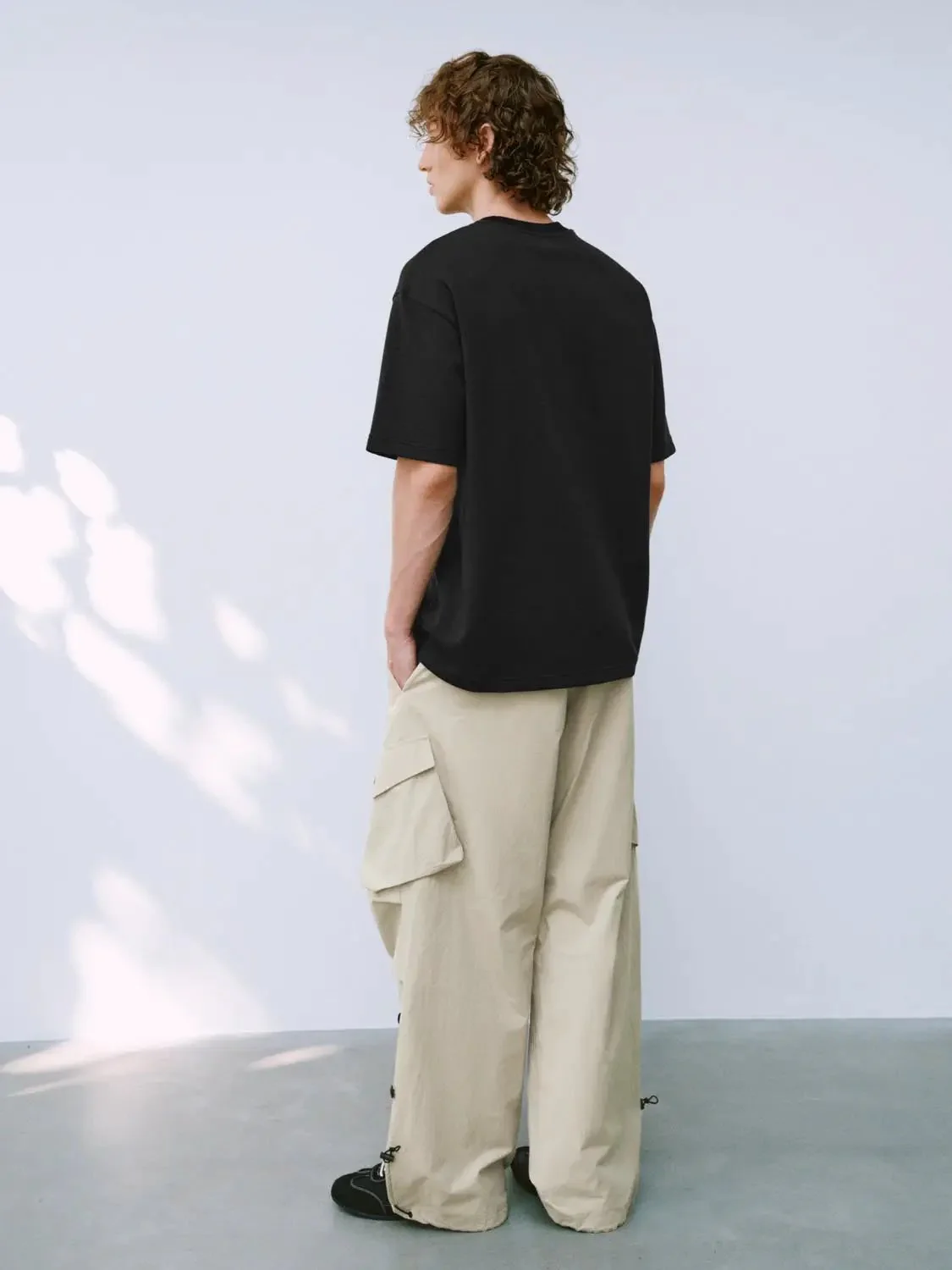 7442-flap-pocket-drawstring-wide-leg-cargo-pants-6.webp Flap Pocket Drawstring Wide Leg Cargo Pants