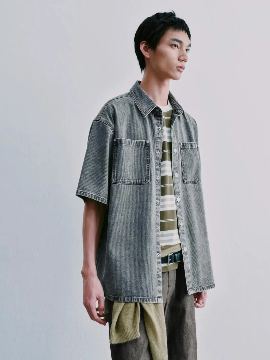 7517-patch-pocket-short-sleeve-denim-shirts-2.webp Patch Pocket Short Sleeve Denim Shirts