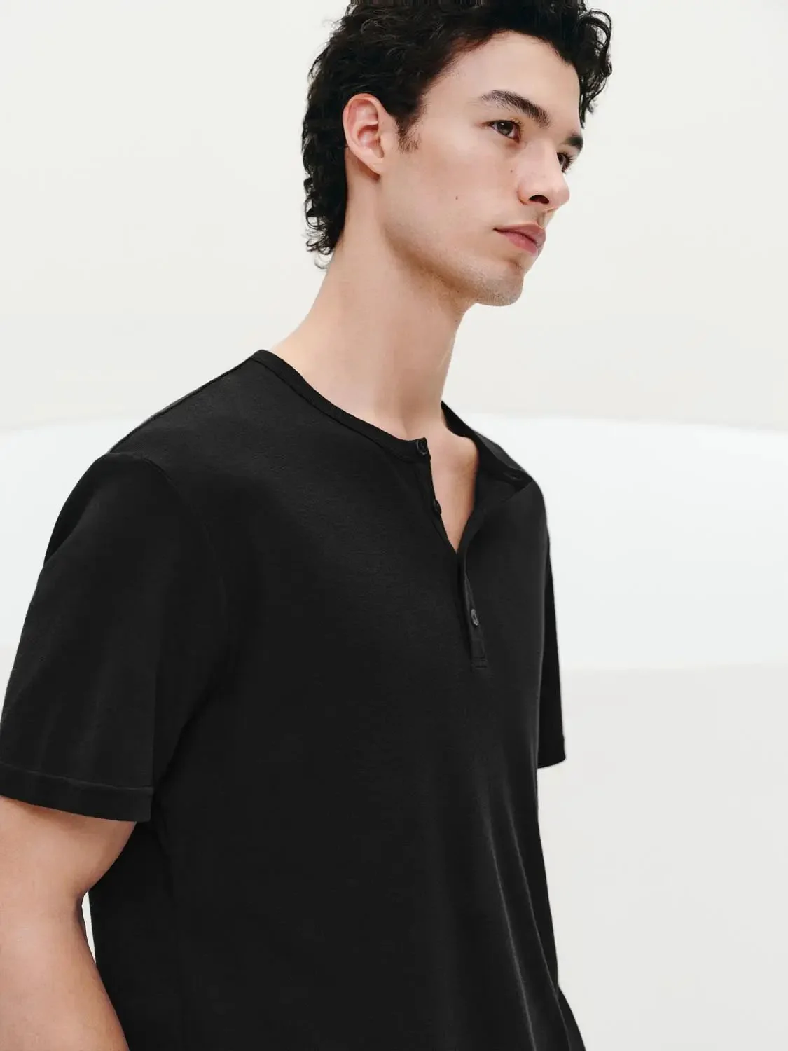 7581-linen-cotton-blend-henley-neck-relaxed-fit-t-shirt-3.webp Linen Cotton Blend Henley Neck Relaxed Fit T Shirt