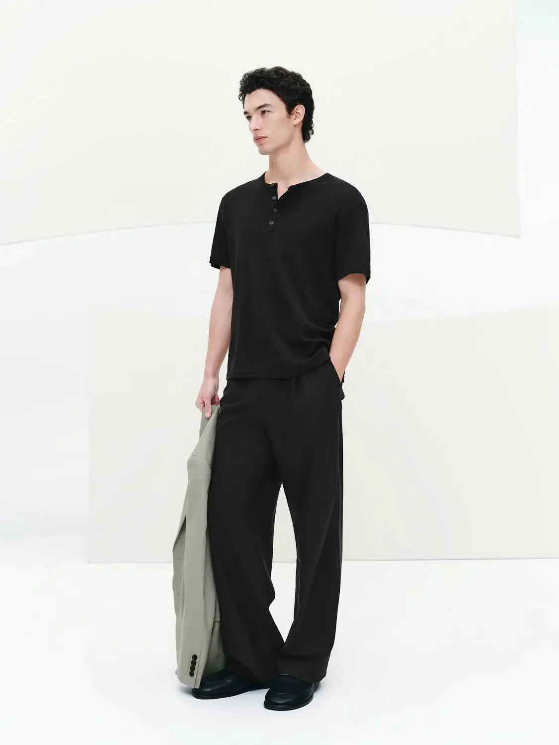 7581-linen-cotton-blend-henley-neck-relaxed-fit-t-shirt-4.webp Linen Cotton Blend Henley Neck Relaxed Fit T Shirt