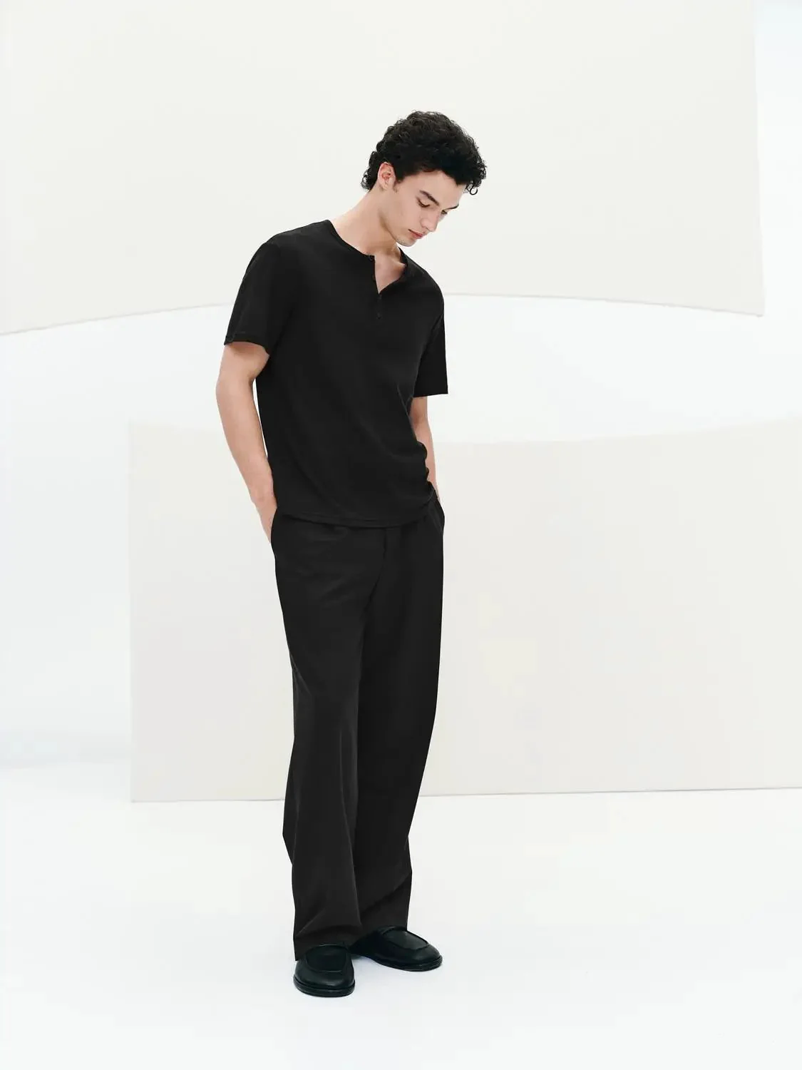 7581-linen-cotton-blend-henley-neck-relaxed-fit-t-shirt-5.webp Linen Cotton Blend Henley Neck Relaxed Fit T Shirt