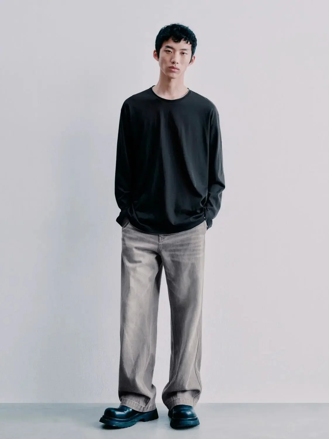 7600-washed-wide-leg-jeans-6.webp Washed Wide Leg Jeans