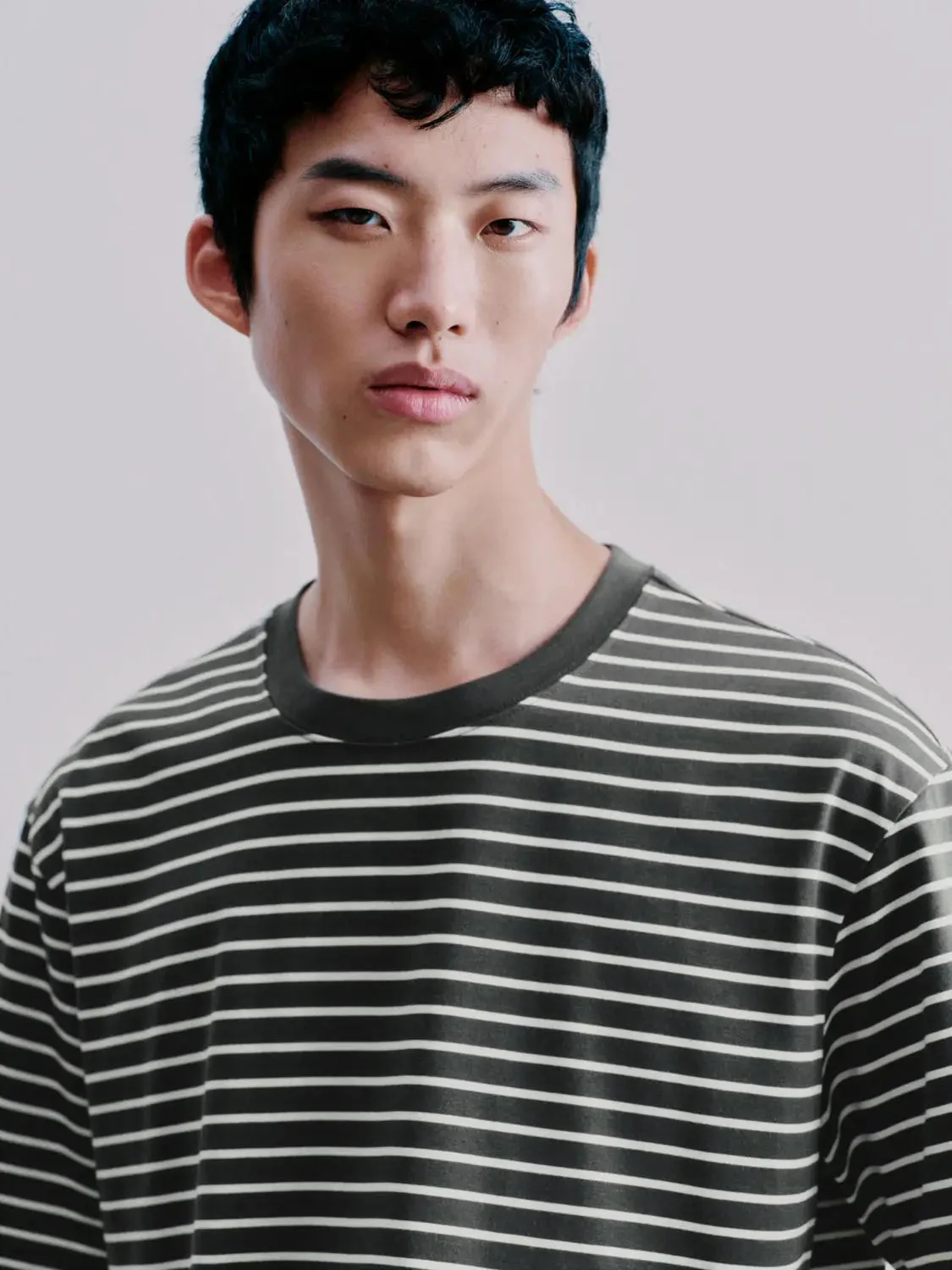 7687-crew-neck-cotton-blend-contrast-striped-t-shirt-19.webp Crew Neck Cotton Blend Contrast Striped T Shirt