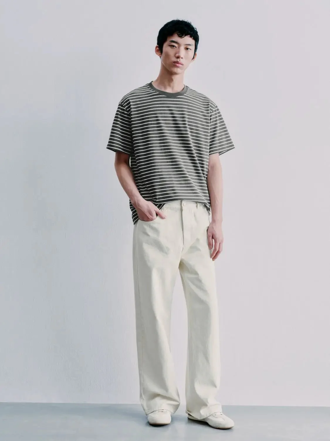 7687-crew-neck-cotton-blend-contrast-striped-t-shirt-21.webp Crew Neck Cotton Blend Contrast Striped T Shirt