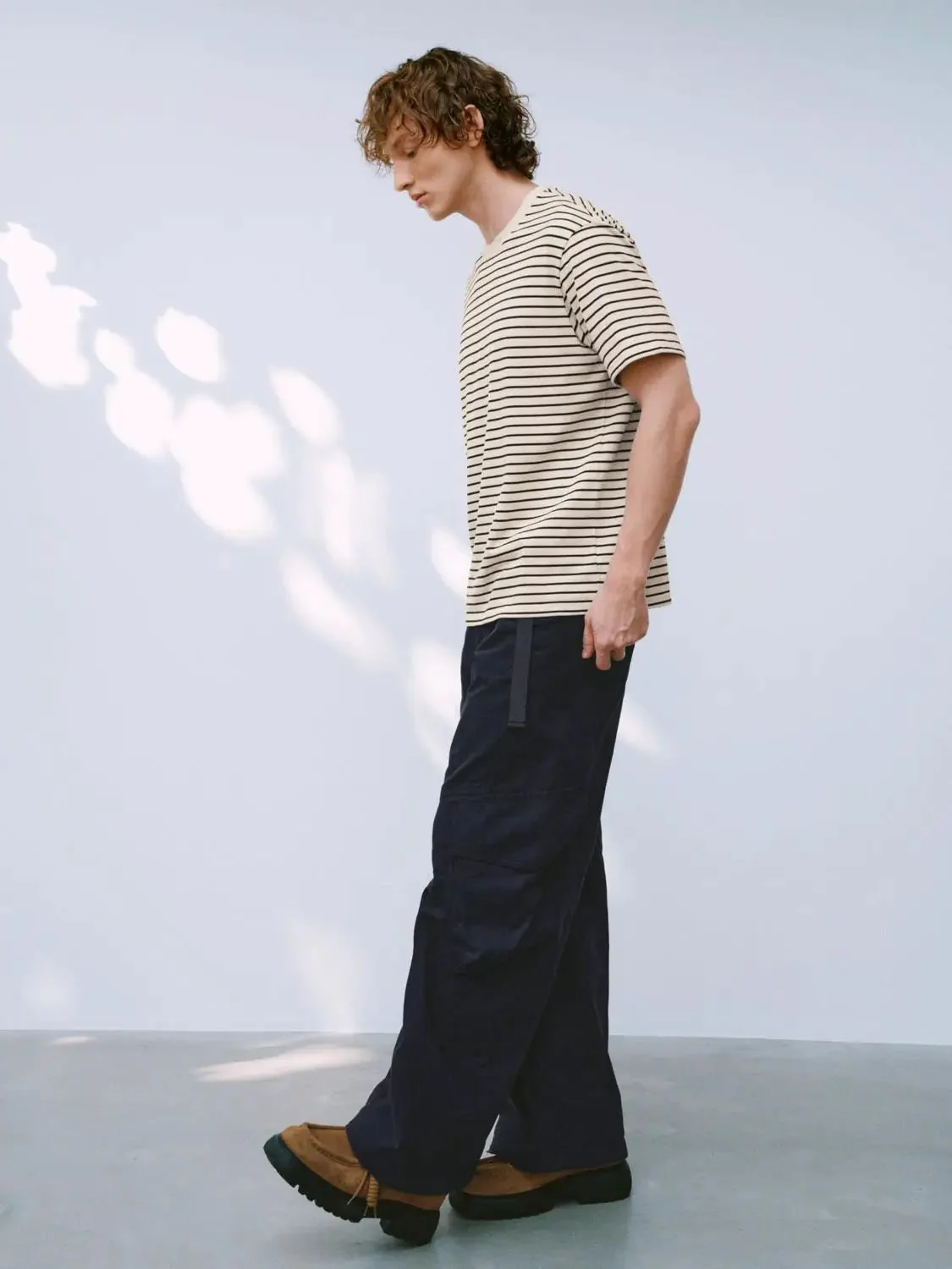 7687-crew-neck-cotton-blend-contrast-striped-t-shirt-5.webp Crew Neck Cotton Blend Contrast Striped T Shirt